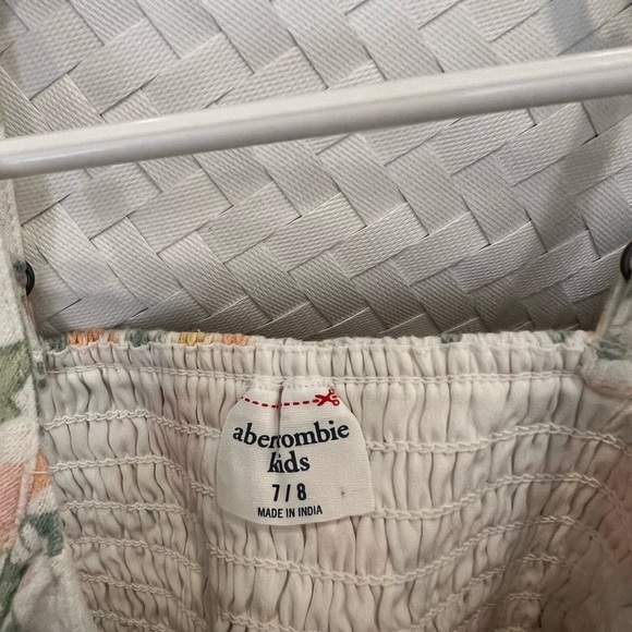 SOLD Abercrombie kids matching shorts set oranges print - Picture 6 of 7